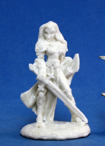 Reaper Bones: Finari, Female Paladin (77077)